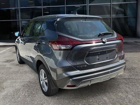 Used 2025 Nissan Kicks Play S FWD image 3