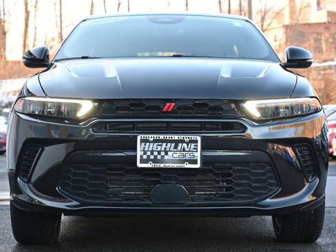 Used 2024 Dodge Hornet R/T w/ R/T Blacktop Package image 8