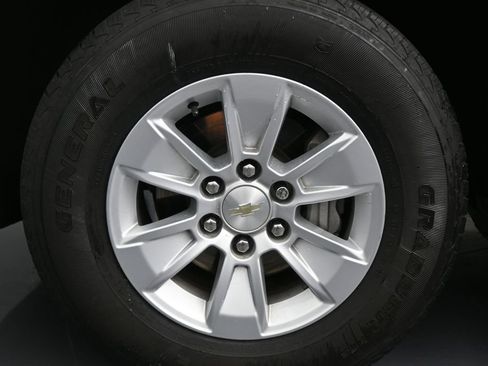 Used 2022 Chevrolet Silverado 1500 LT RWD image 10