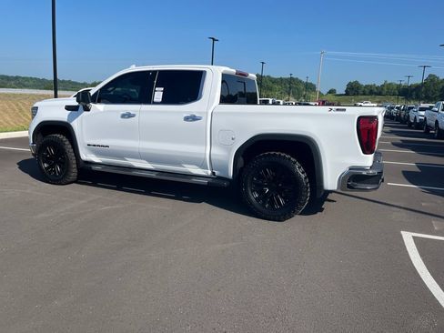 Used 2024 GMC Sierra 1500 SLT w/ SLT Premium Plus Package AWD/4WD image 3