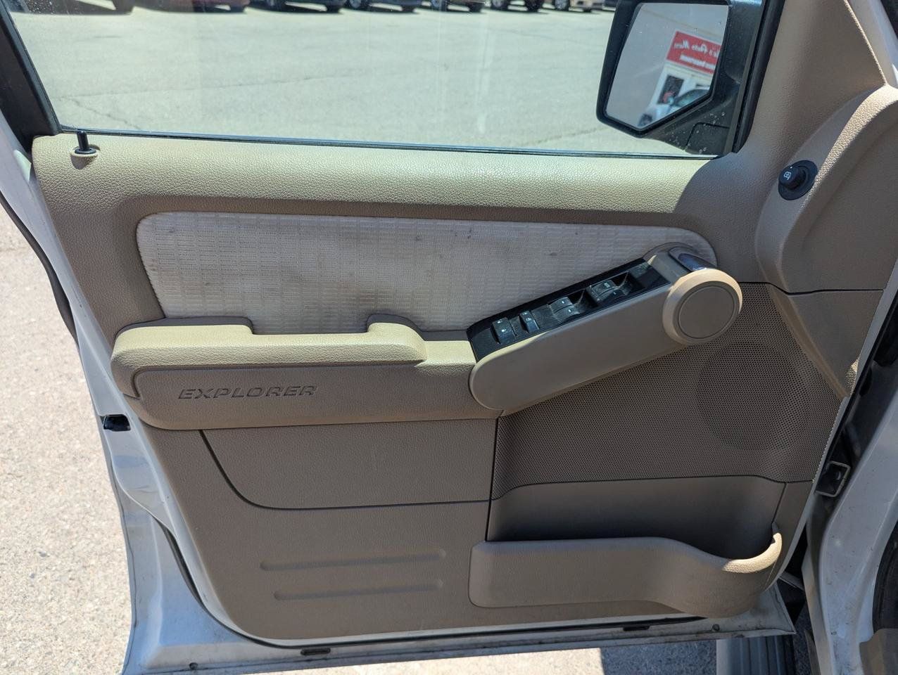 Used 2010 Ford Explorer XLT AWD/4WD image 8