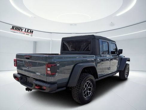 New 2026 Jeep Gladiator Rubicon w/ Safety Group AWD/4WD image 3