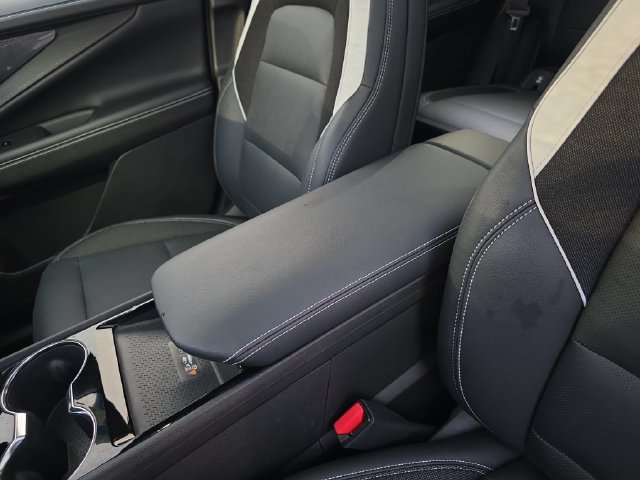 Certified 2024 Chevrolet Blazer EV LT AWD/4WD image 26