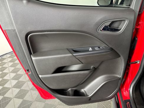 Used 2019 Chevrolet Colorado ZR2 image 24