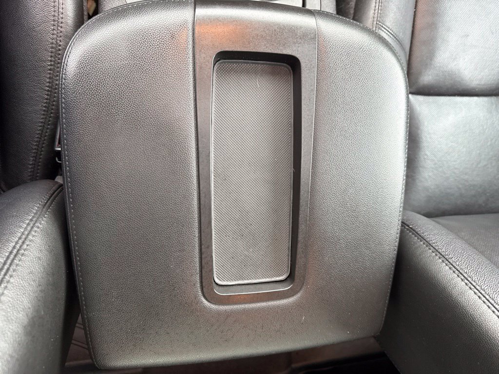 Used 2012 Chevrolet Avalanche LTZ AWD/4WD image 31