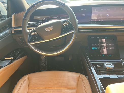 Used 2025 Cadillac Escalade Premium Luxury w/ Touring Package AWD/4WD image 14