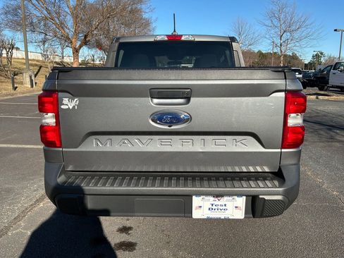 Used 2022 Ford Maverick XLT image 7