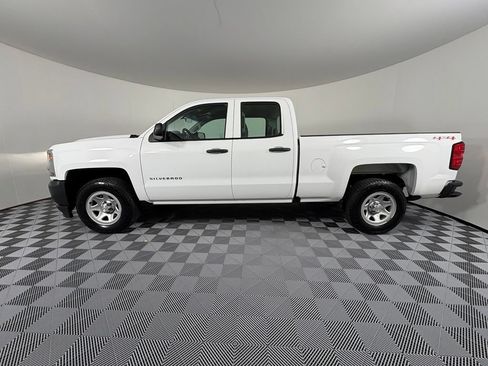 Used 2017 Chevrolet Silverado 1500 W/T AWD/4WD image 12