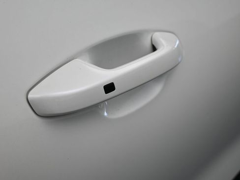 Used 2021 Kia Seltos EX image 40