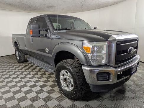 Used 2016 Ford F250 XL w/ XL Appearance Package image 5