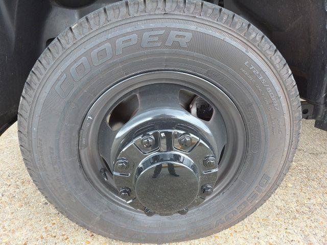 Used 2024 RAM 3500 Tradesman w/ Chrome Appearance Group AWD/4WD image 14