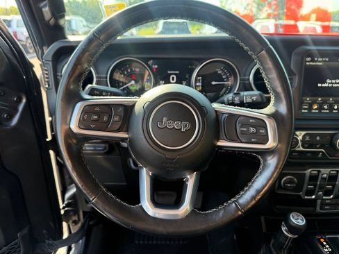 Used 2023 Jeep Wrangler Unlimited Sahara w/ Cold Weather Group AWD/4WD image 14