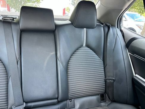 Used 2022 Toyota Camry SE FWD image 6