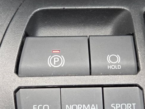 Used 2023 Toyota RAV4 Adventure AWD/4WD image 6
