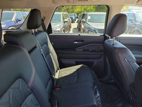 New 2026 Nissan Pathfinder Platinum w/ Cargo Package image 30