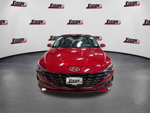 Used 2022 Hyundai Elantra Limited image 2