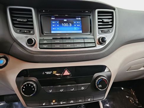Used 2017 Hyundai Tucson Sport w/ Cargo Package AWD/4WD image 22