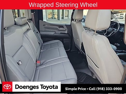 Used 2023 Chevrolet Silverado 1500 LT Trail Boss w/ LT Trail Boss Premium Package image 16