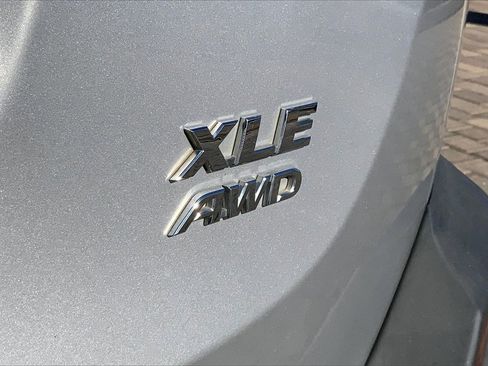 Used 2015 Toyota RAV4 XLE image 23