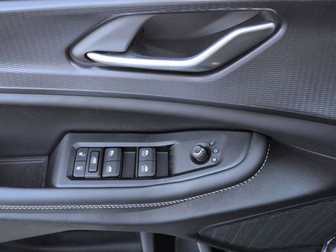 New 2025 Jeep Grand Cherokee L Altitude AWD/4WD image 7