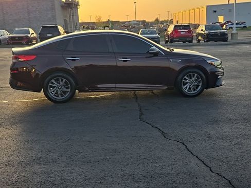 Used 2020 Kia Optima LX FWD image 9