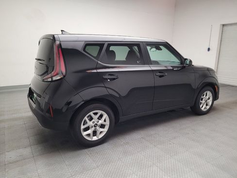 Used 2023 Kia Soul LX w/ LX Technology Package image 10