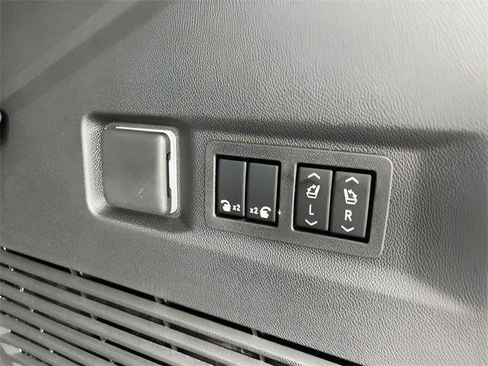 New 2026 GMC Yukon Elevation image 47