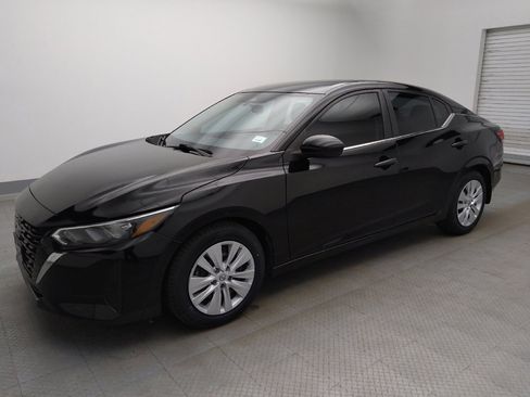 Used 2024 Nissan Sentra S FWD image 2