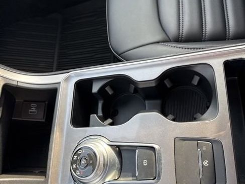 Certified 2024 Ford Edge SEL w/ Convenience Package image 18