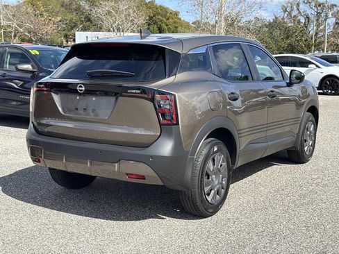 Used 2025 Nissan Kicks S image 4