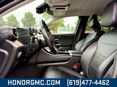 Used 2024 Mercedes-Benz GLC 300 image 10