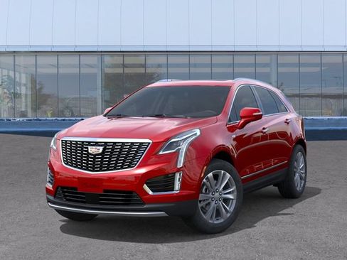 New 2026 Cadillac XT5 Premium Luxury w/ LPO, Floor Liner Package AWD/4WD image 6