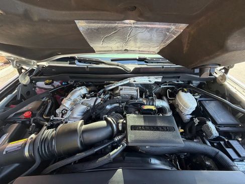 Used 2019 GMC Sierra 2500 Denali w/ Duramax Plus Package AWD/4WD image 25