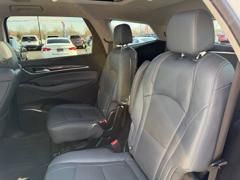 Used 2021 Buick Enclave Essence w/ Sound and Sites Package image 19