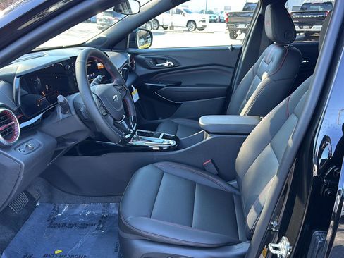 New 2026 Chevrolet Trax RS w/ Driver Confidence Package image 9