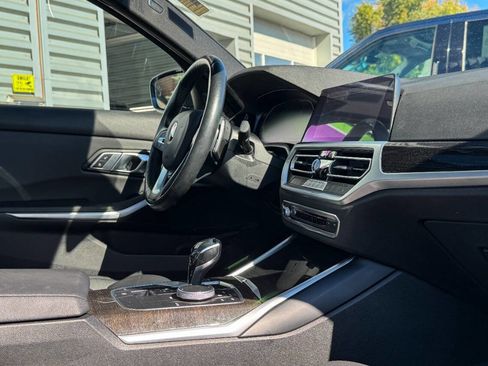 Used 2019 BMW 330i xDrive 330i xDrive AWD 4dr Sedan image 10