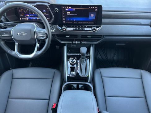 Used 2026 Chevrolet Colorado Trail Boss AWD/4WD image 15