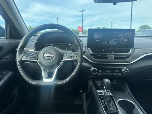 New 2026 Nissan Altima 2.5 SV w/ SV Special Edition Package FWD image 24