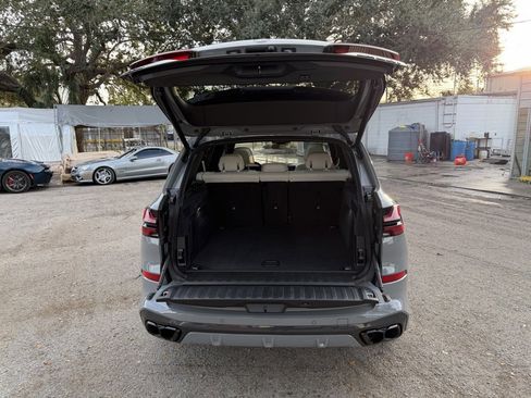 Used 2024 BMW X5 M60i image 38