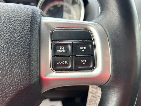 Used 2019 Dodge Grand Caravan GT FWD image 26