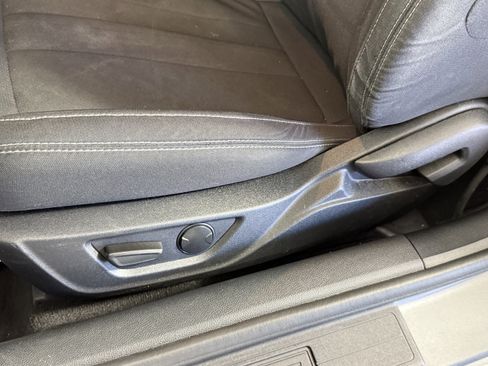 Certified 2022 Ford Mustang Coupe w/ Equipment Group 101A image 17