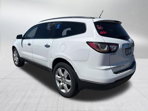 Used 2017 Chevrolet Traverse LT w/ Style and Technology Package AWD/4WD image 3