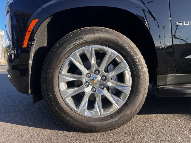 Used 2026 Chevrolet Suburban Premier AWD/4WD image 11