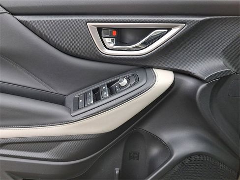 Used 2023 Subaru Forester Limited image 13