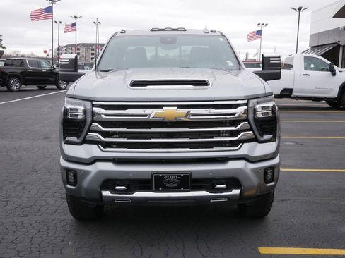 Certified 2024 Chevrolet Silverado 3500 High Country w/ High Country Premium Package image 3