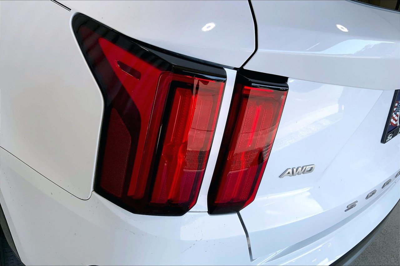 Used 2022 Kia Sorento SX AWD/4WD image 13