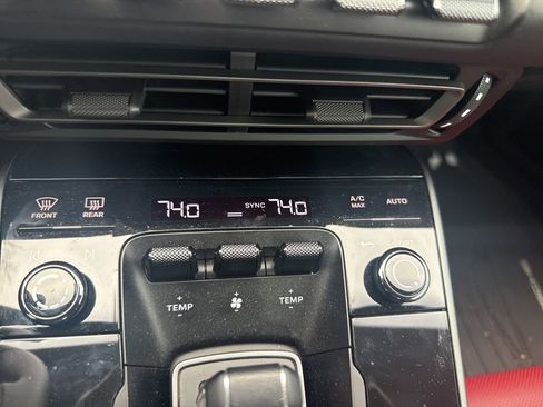 Used 2023 Porsche 911 Carrera image 28