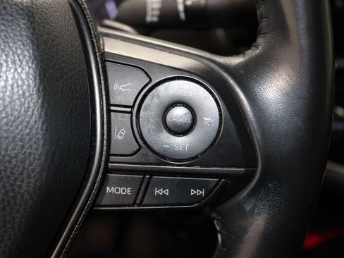 Used 2021 Toyota Camry SE image 21