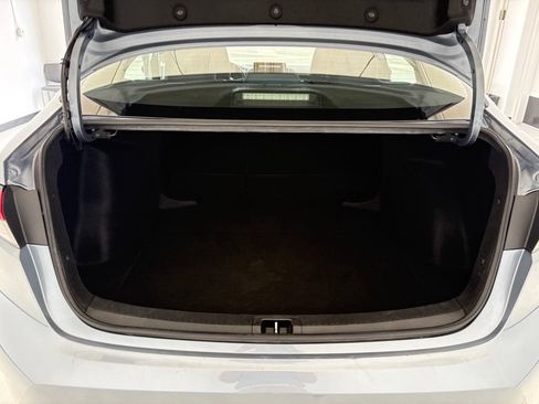 Used 2024 Toyota Corolla LE FWD image 35
