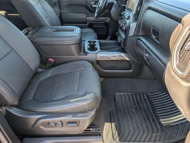 Used 2022 Chevrolet Silverado 2500 LTZ w/ LTZ Plus Package AWD/4WD image 31